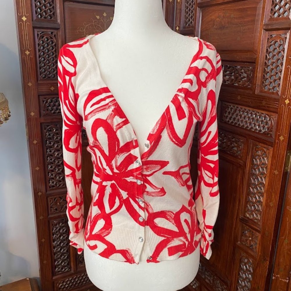 I.N.C. Coral and White Sweater – Size Small
